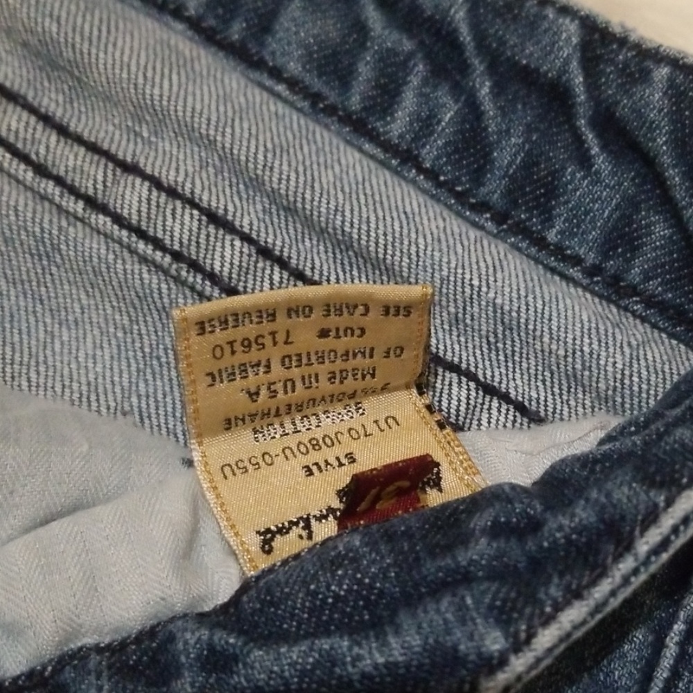 7 For All Mankind - Picture 4 of 8